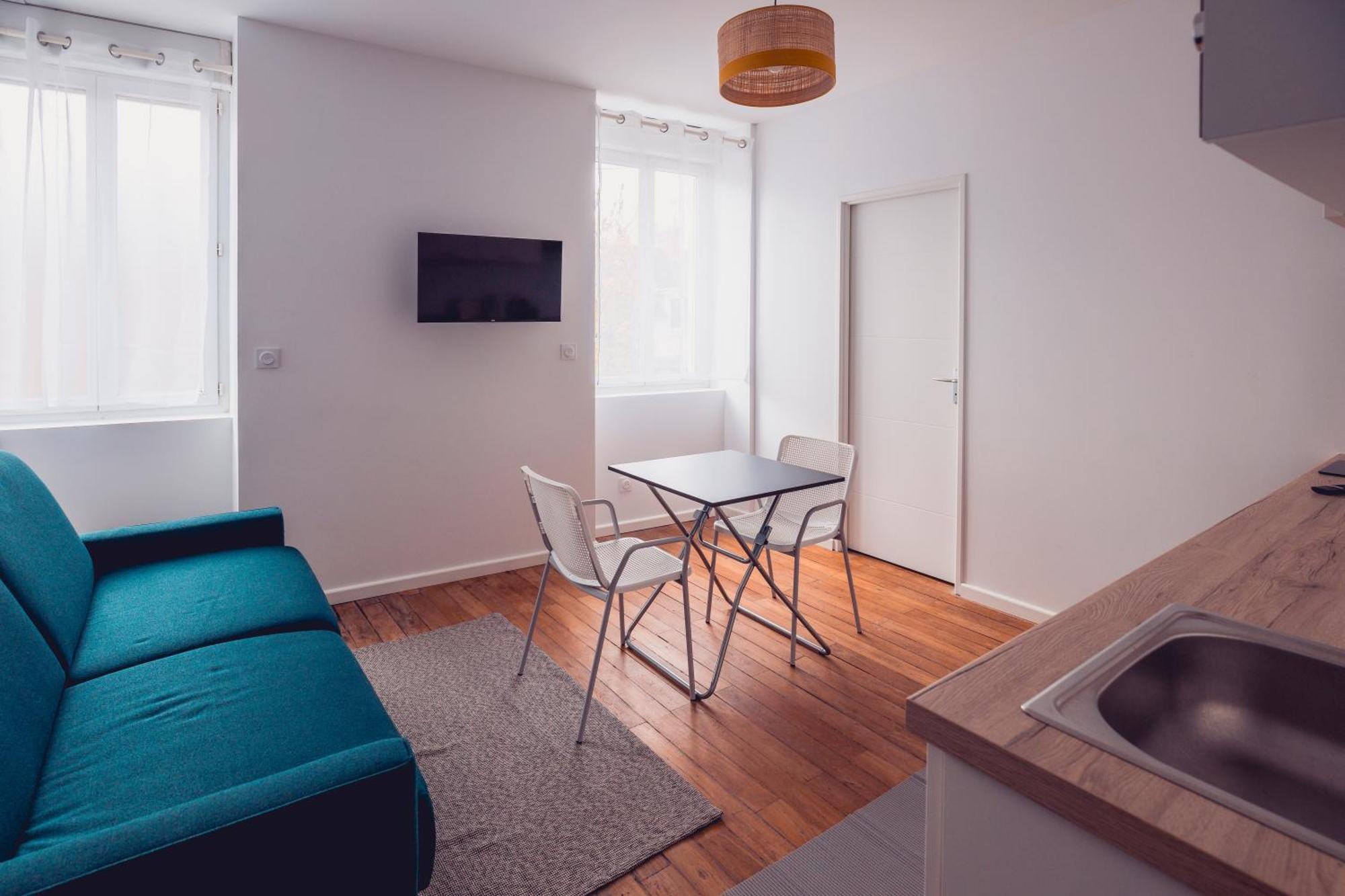 Large Studio Lumineux Et Neuf, Parking Gratuit Chateauroux Exterior photo